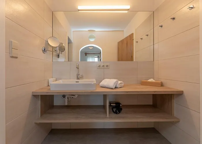 Moesslacher's Hermagor-Pressegger See